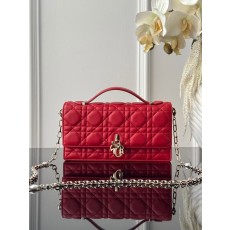Dior pearl woc 1